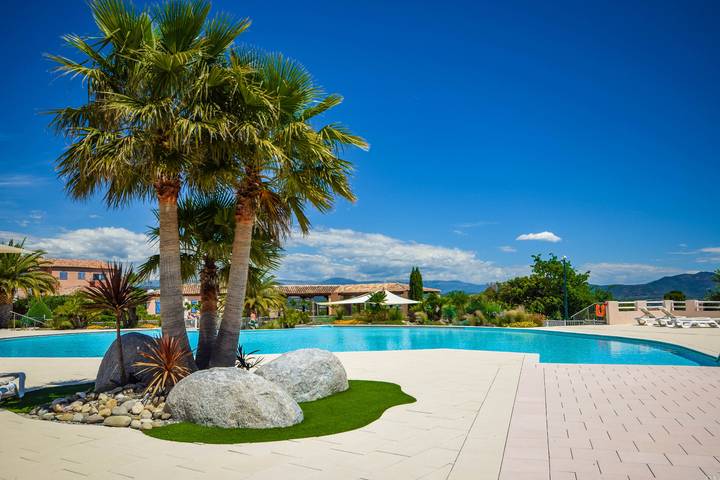 Gîte pour 4 personnes, avec Piscine à Roquebrune-sur-Argens - 3