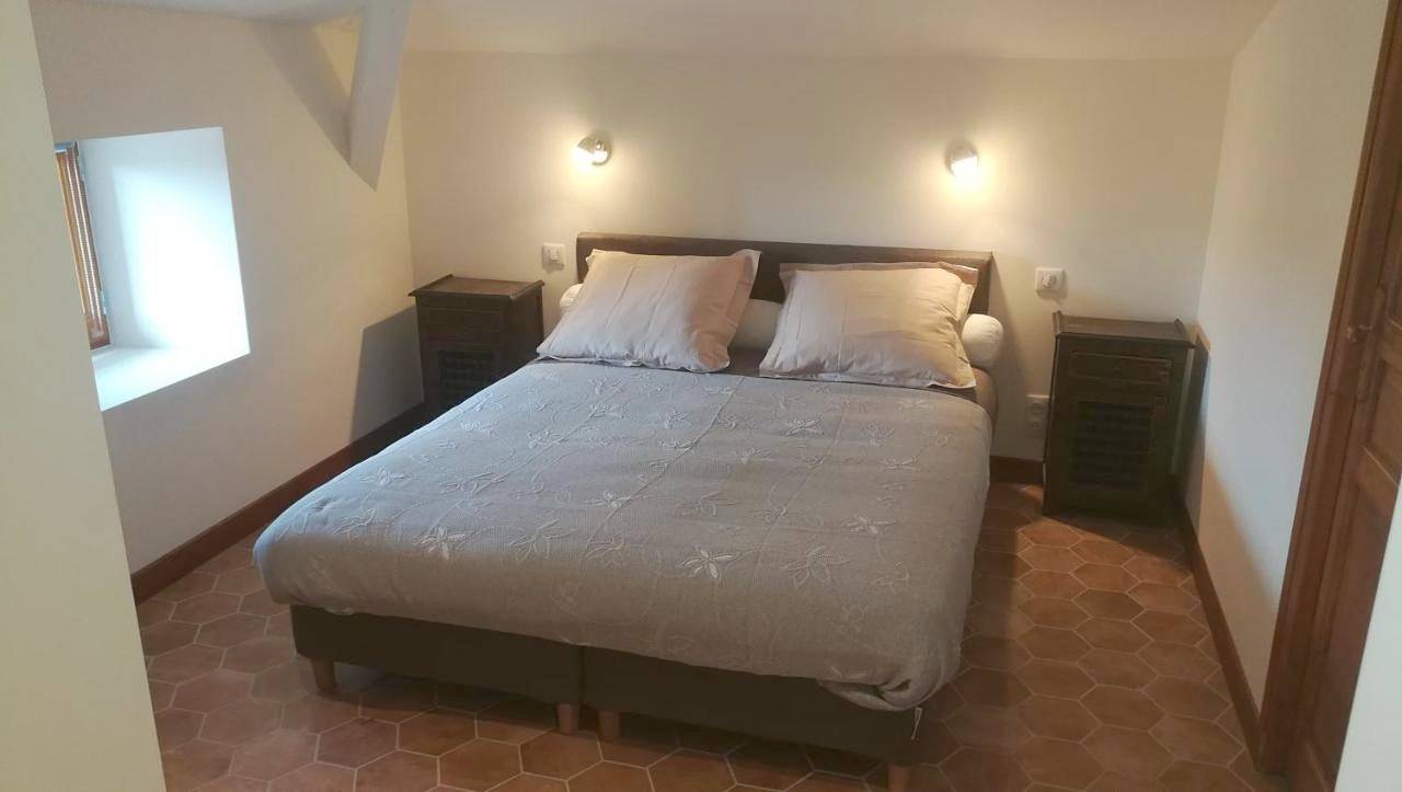 Chambres La Prévôté - Randonneurs et Pèlerins - Ancien couvent contre la Cathédrale in Le Puy-en-Velay, Haute-Loire