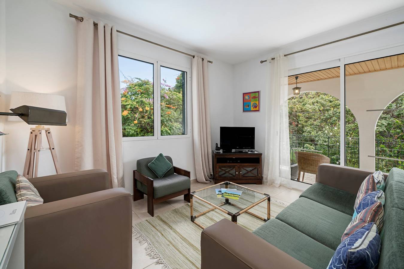 Great family villa, walk to facilities | Amélia in Caniço de Baixo, Caniço