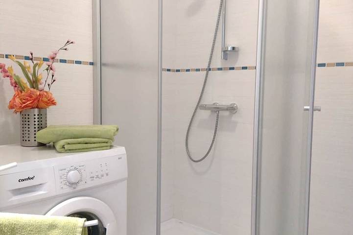 Ganze Wohnung, Sole: Einladende Wohnung ideal für Paare Entspannung, See, Berge und Olivenhaine in Brenzone, Gardasee-Berge