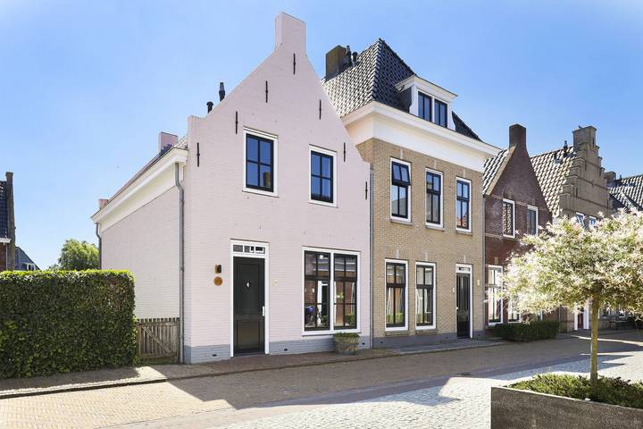 Bungalow für 4 Personen, mit Balkon/Terrasse und Terrasse - 1
