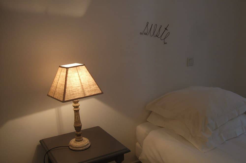 Entire apartment, Montauroux 30 mn to Cannes flat on the ground floor in a standing propertie in Montauroux, Draguignan region