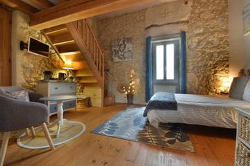 Chambre d’hôte pour 4 personnes, avec jardin ainsi que piscine et jacuzzi dans le Gers