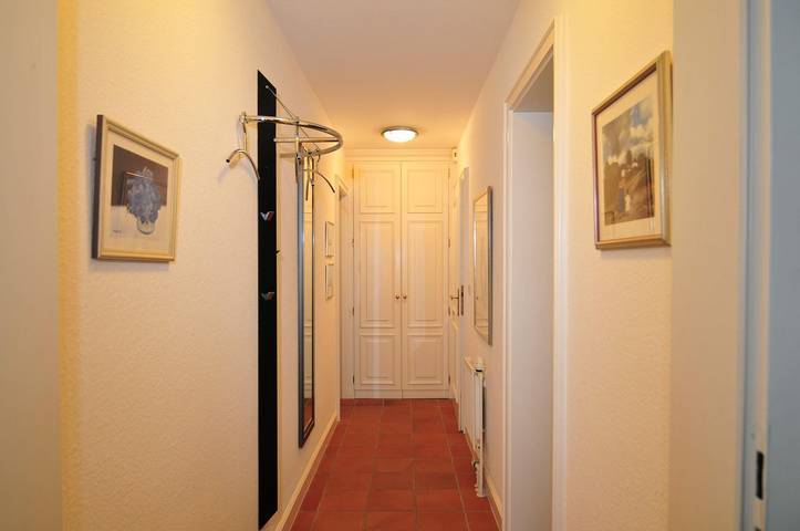 Ganze Wohnung, Ferienwohnung im Erdgeschoss mit eigenen Terrassenzugang im Herzen von Morsum in Sylt-Ost, Sylt (Gemeinde)