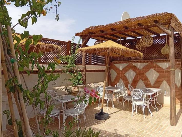 Maison d’hôte pour 2 personnes, avec terrasse ainsi que piscine et jacuzzi, animaux acceptés dans Palais de la Bahia - 2