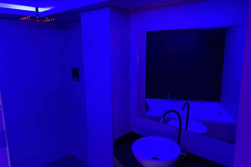 Entire apartment, Premium Gold in Linares, Jaén Province