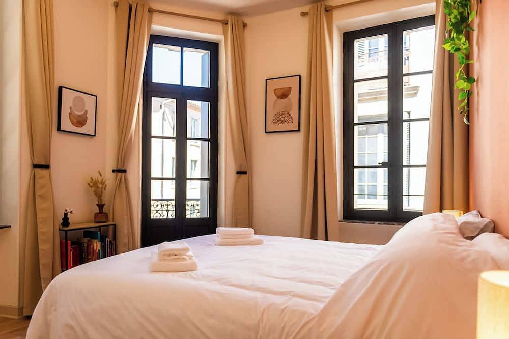 Ganze Wohnung, Stylish two bedroom apartment with outdoor space and A/C in Carcassonne centre in Carcassonne, Carcassonne und Umgebung