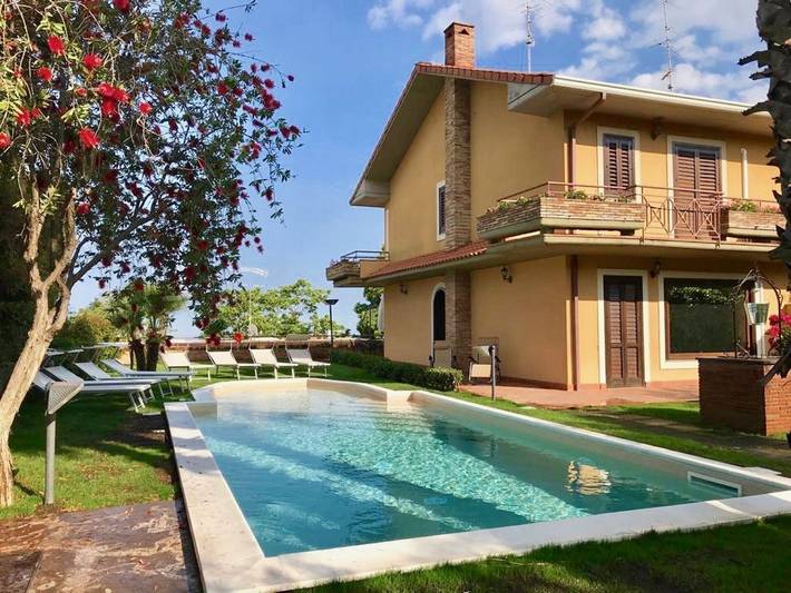 Villa per 13 persone a Trecastagni