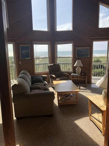 Vacation Home for 12 Guests in Waves, Hatteras Island, Picture 2