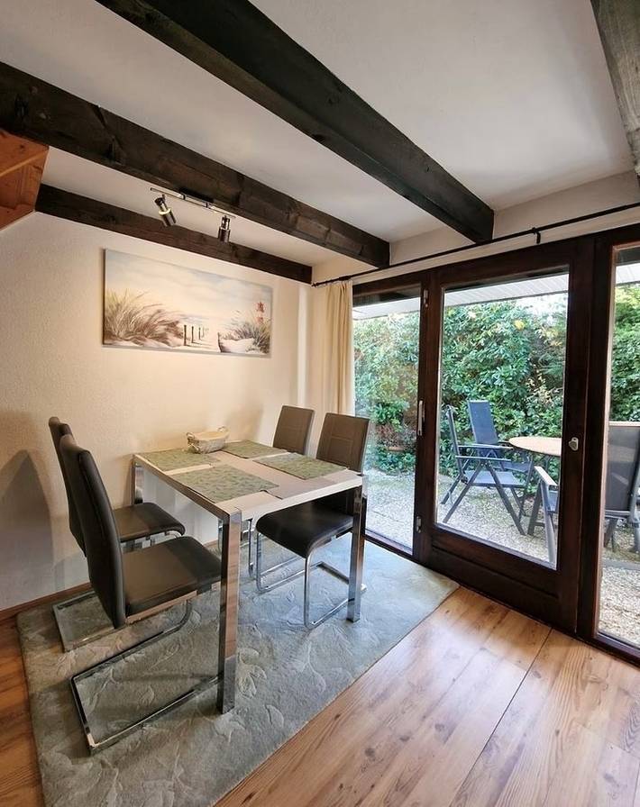 Ferienhaus für 4 Personen, mit Terrasse und Garten in Duhnen - 2