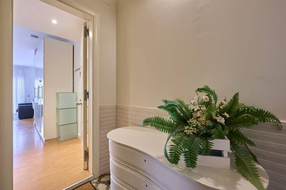 Appartamento intero, Precioso loft junto Barcelona Centro y playa in Badalona, Barcelonès