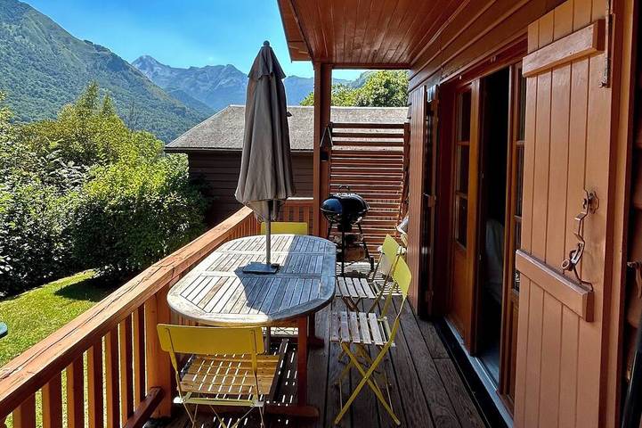 Gîte pour 6 personnes, avec terrasse et jardin à Gère-Bélesten