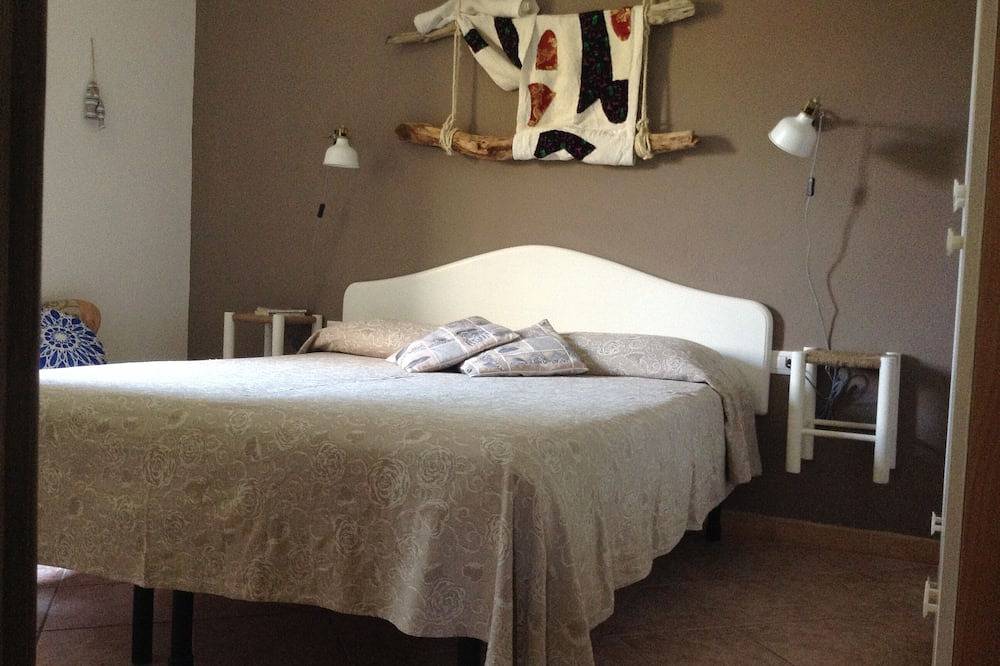 Ferienhaus mit Pool auf dem Land, nur wenige Schritte vom Meer entfernt in Orosei, Golf von Orosei