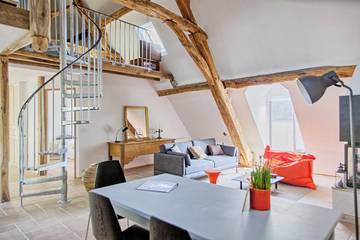Maison d’hôte pour 5 personnes, avec piscine ainsi que jardin et balcon à Pocé-sur-Cisse