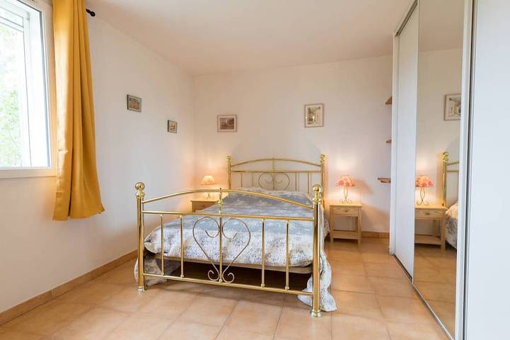 Location de vacances pour 13 personnes, avec terrasse et jardin à Villars - 3