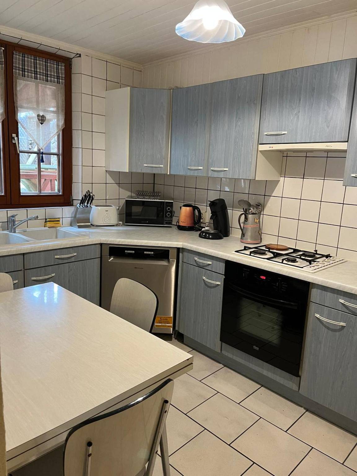 Holiday Home 'Sur La Route Du Vin' with Balconies and Wi-Fi in Rorschwihr, Parc naturel régional des Ballons des Vosges