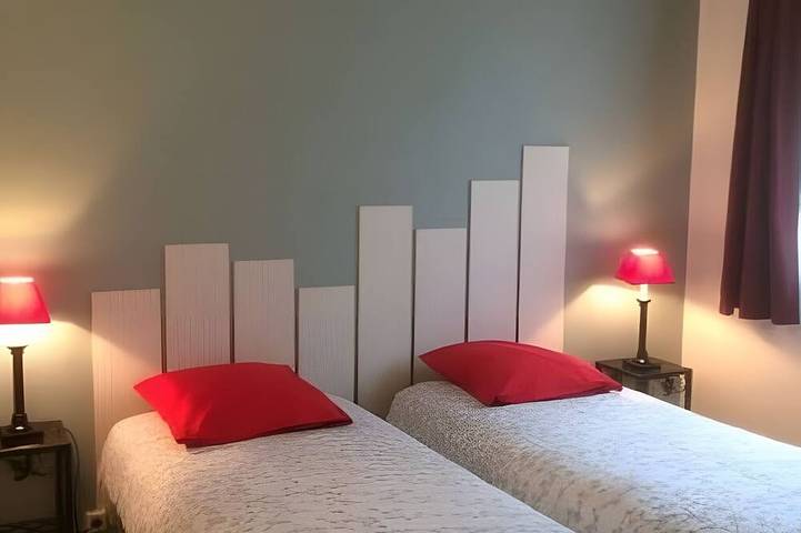 Location de vacances pour 6 personnes, avec jardin et piscine à Chauvigny - 2