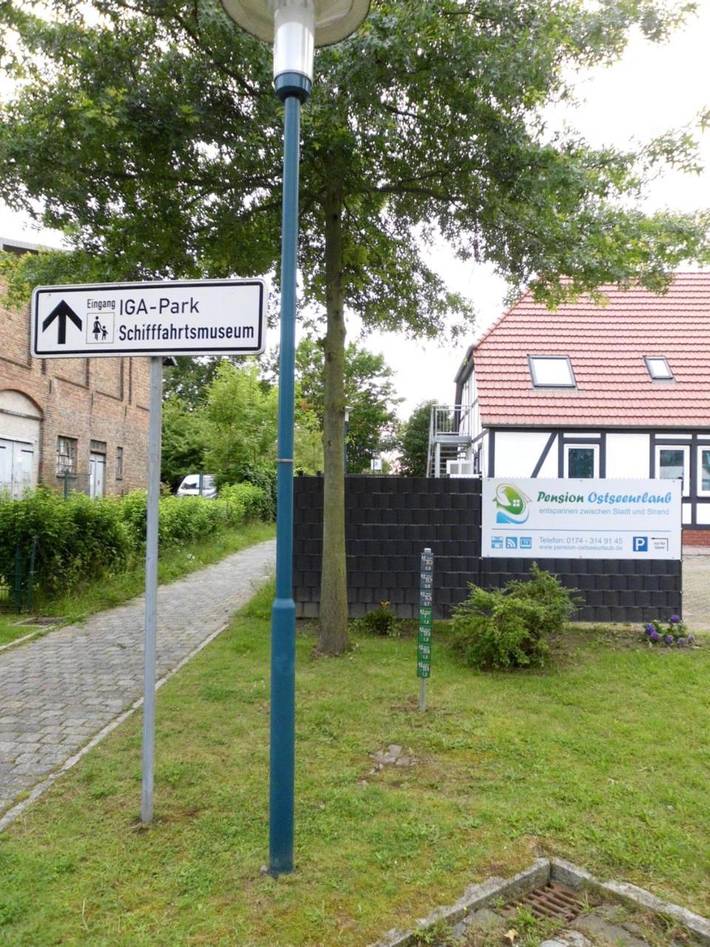 Ferienhaus für 2 Personen, mit Terrasse und Garten sowie Ausblick in Schmarl