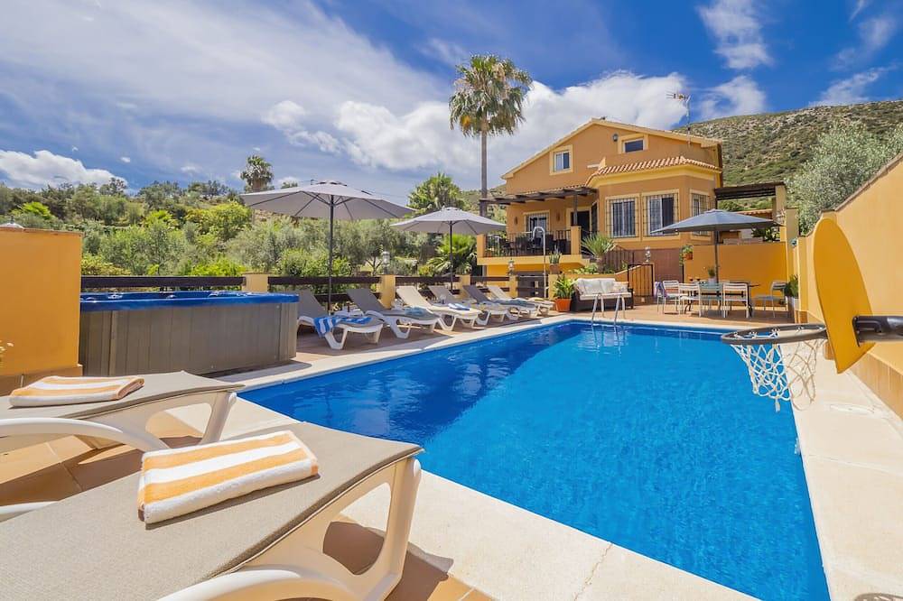 Casa vacanza a Cartama a partire da 236€ a notte