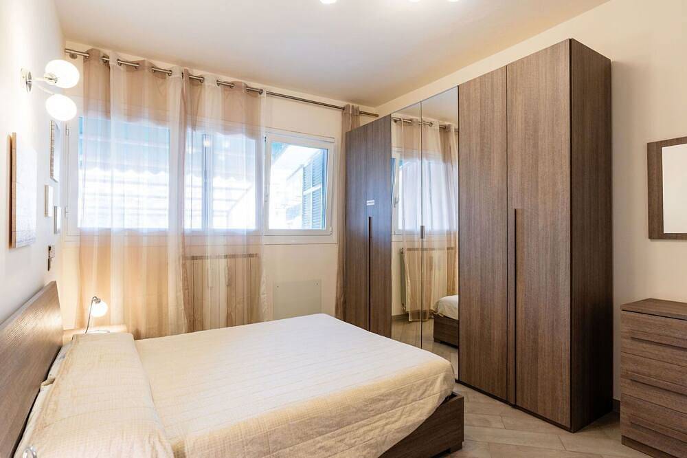 Entire apartment, Cosy apartment for 6 guests with A/C, Wifi and terrace in Ceriale, Riviera di Ponente