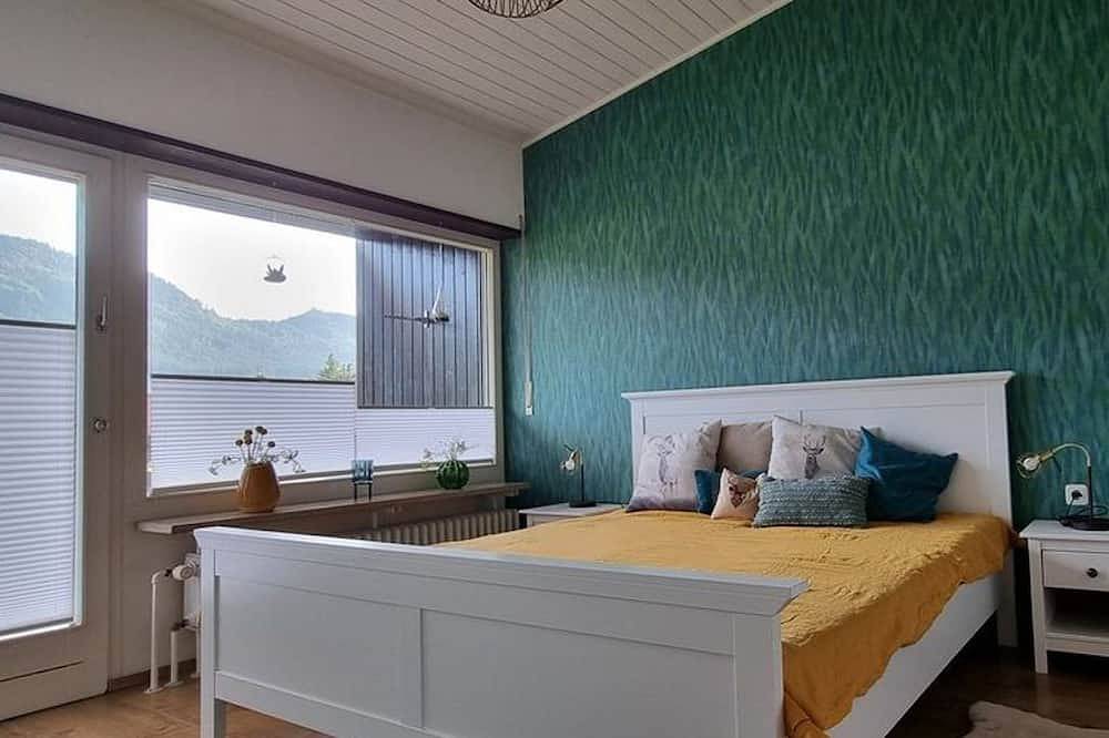 Ganze Wohnung, Komfortables Ferienhaus, Terrasse mit Bergpanorama - Ferienhaus am in Weißensee, Füssen