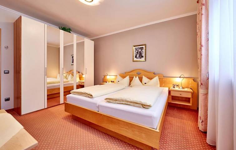 BnB für 4 Personen, mit Ausblick und Garten sowie Sauna in Grainau - 2