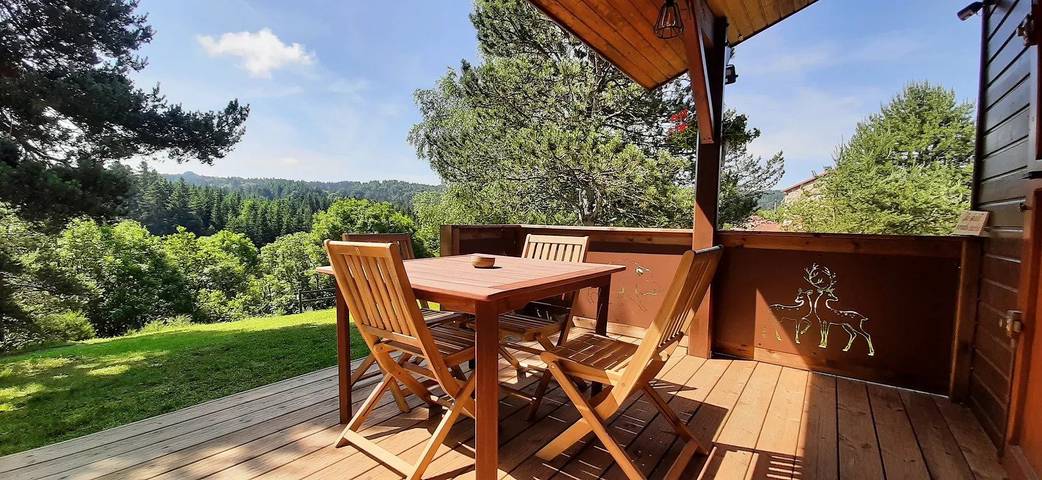 Chalet pour 4 personnes, avec terrasse et jardin, animaux acceptés en Haute-Loire
