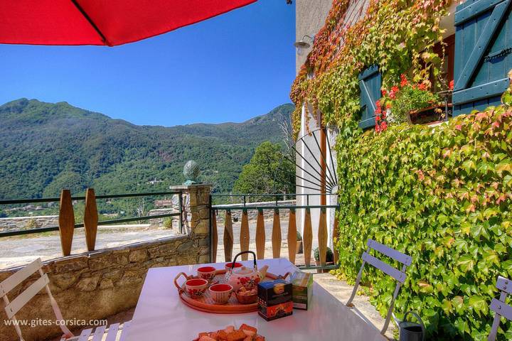 Gîte pour 4 personnes, avec Terrasse à Valle-d'Alesani