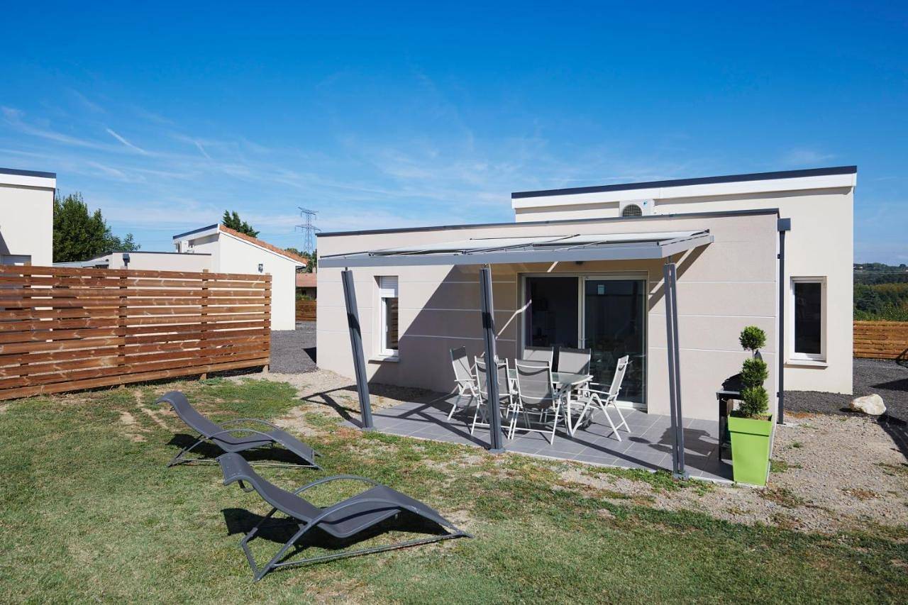 Two-Bedroom House in Châteauneuf-de-Galaure, Région de Valence