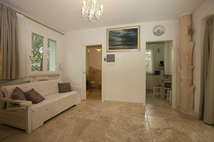 Ferienhaus für 4 Personen, mit Terrasse und Garten sowie Pool in Marina di Castagneto Carducci