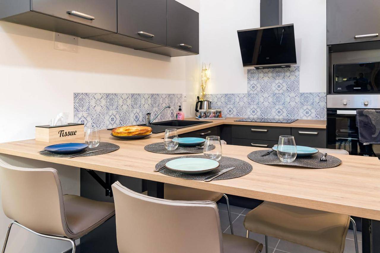Appartement entier, Two-Bedroom Apartment in Saint-Marceau (Ardennes), Ardennes
