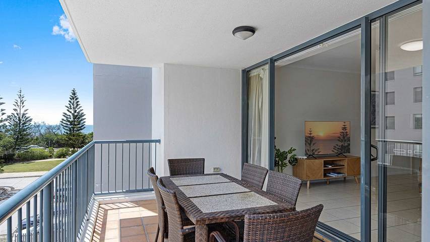 Holiday letting for 6 people, with pool and balcony/terrace in Sunshine Coast