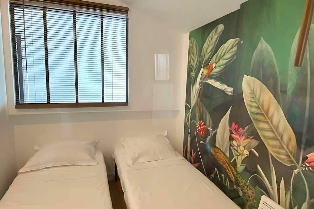 Sea view villa, swimming pool 2 min from the beach (12 pers) in Le Canon, Lège-Cap-Ferret