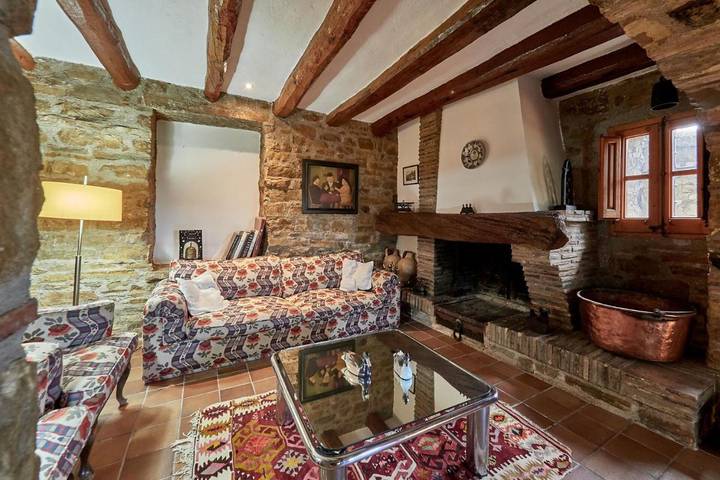 Casa rural para 14 personas, con piscina además de vistas y jardín, Se admiten mascotas en Bages - 3