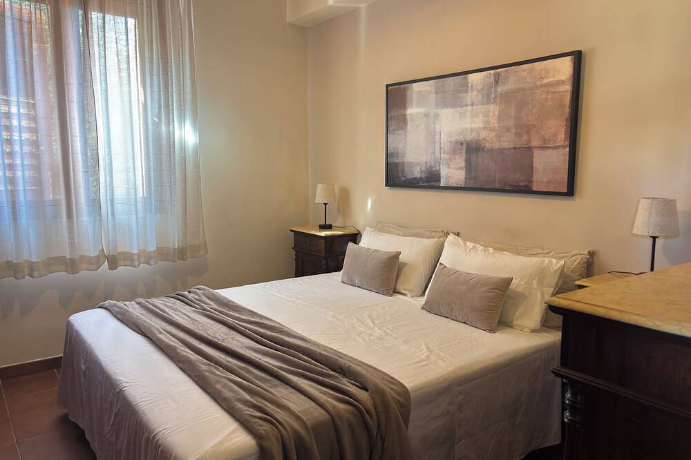 Villa Lucia with infinity pool and garden in an oasis of peace (Wi-Fi) in Fontane Bianche, Cassibile