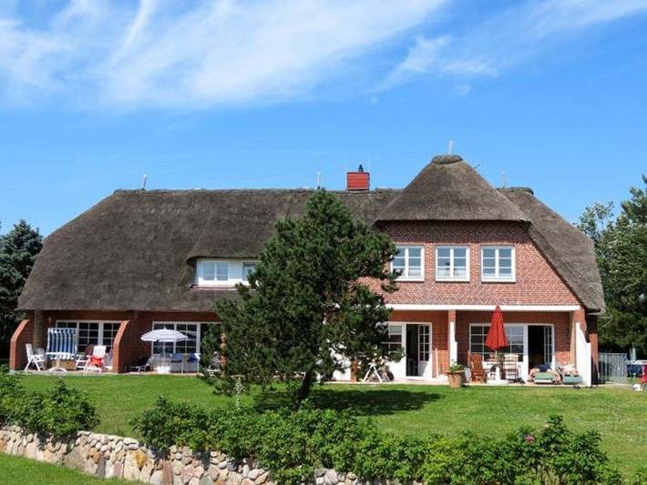 Ferienwohnung für 4 Personen, mit Terrasse und Garten in Nieblum