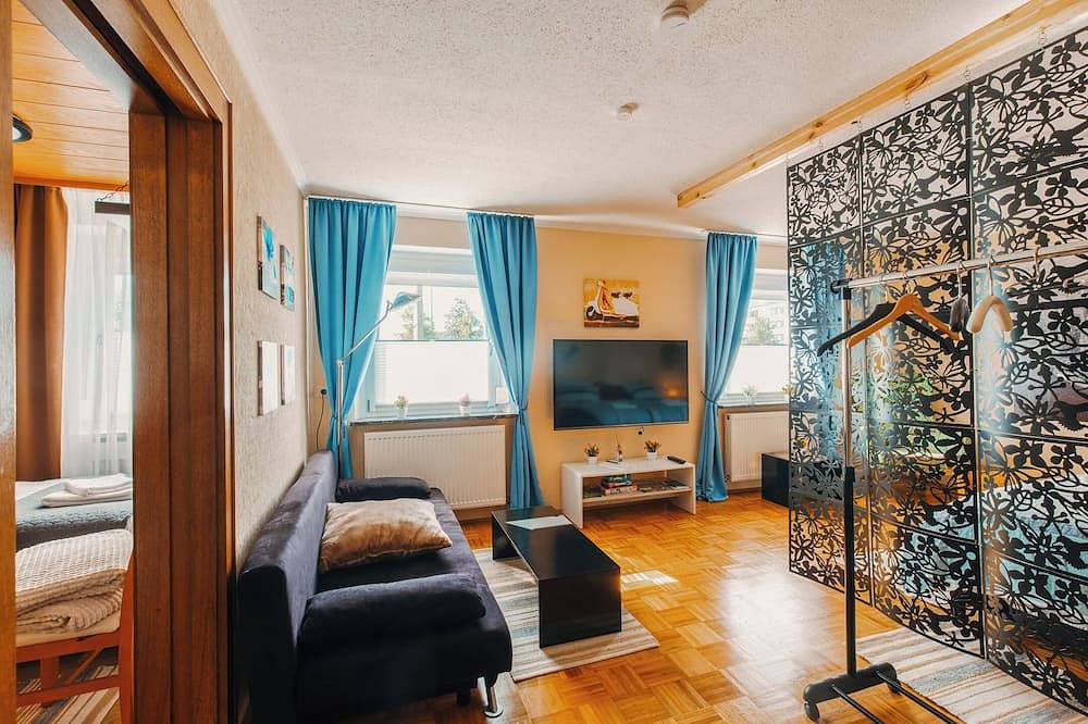 Ganze Wohnung, G.A.D.D Ferienwohnung 001\n    Glück an der Donau \nruhig I Parkplatz I Netflix in Straubing, Ostbayern
