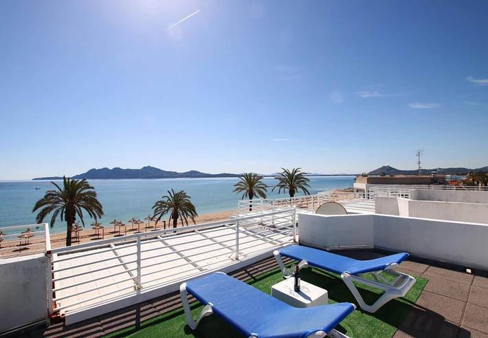 Apartamento inteiro, Apartamento 'Sivella' com vista para o mar, Wi-Fi e ar condicionado in Port de Pollença, Pollença