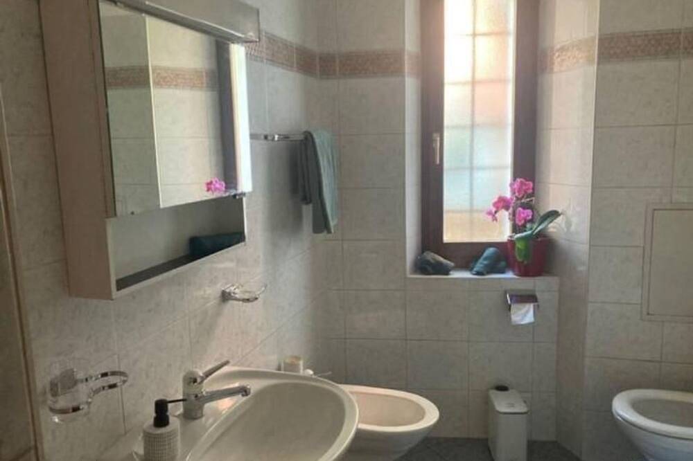 Ganze Wohnung, Haus al sasso Bellinzona in Bellinzona, Lepontinische Alpen