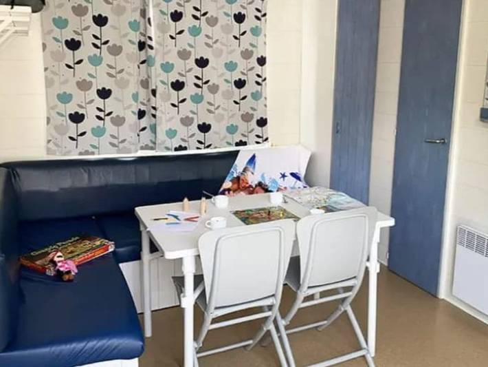 Mobil home pour 6 personnes, avec terrasse et piscine, animaux acceptés dans Plage De La Paree Du Jonc - 2