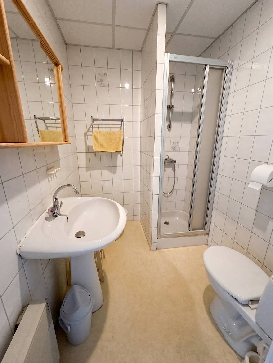 Studio entier, Studio confortable à Néris-les-Bains - 18 m² + Balcon in Néris-les-Bains, Région de Montluçon
