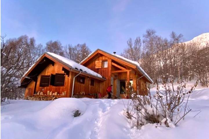 Chalet pour 12 personnes, avec jardin et jacuzzi