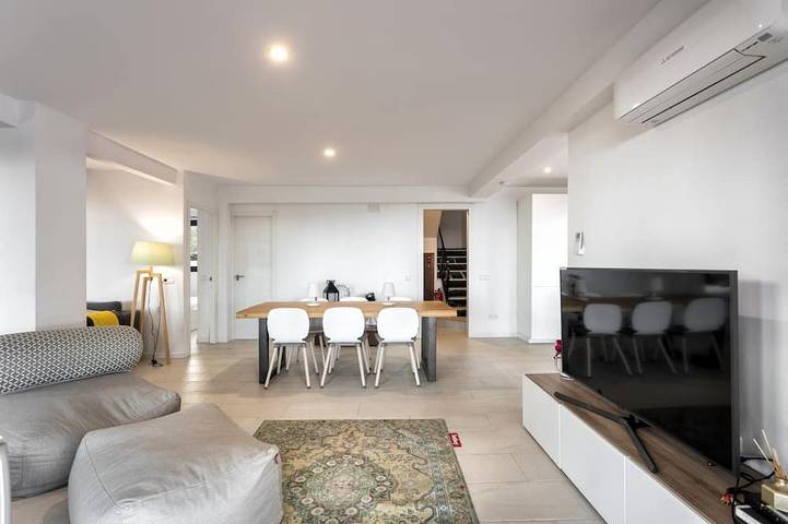 Nueva Lista: Villa Costa Barcelona con vistas al mar! in Arenys de Munt, Costa del Maresme
