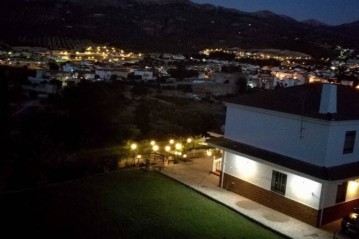 Ferienhaus für 8 Personen, mit Garten und Terrasse