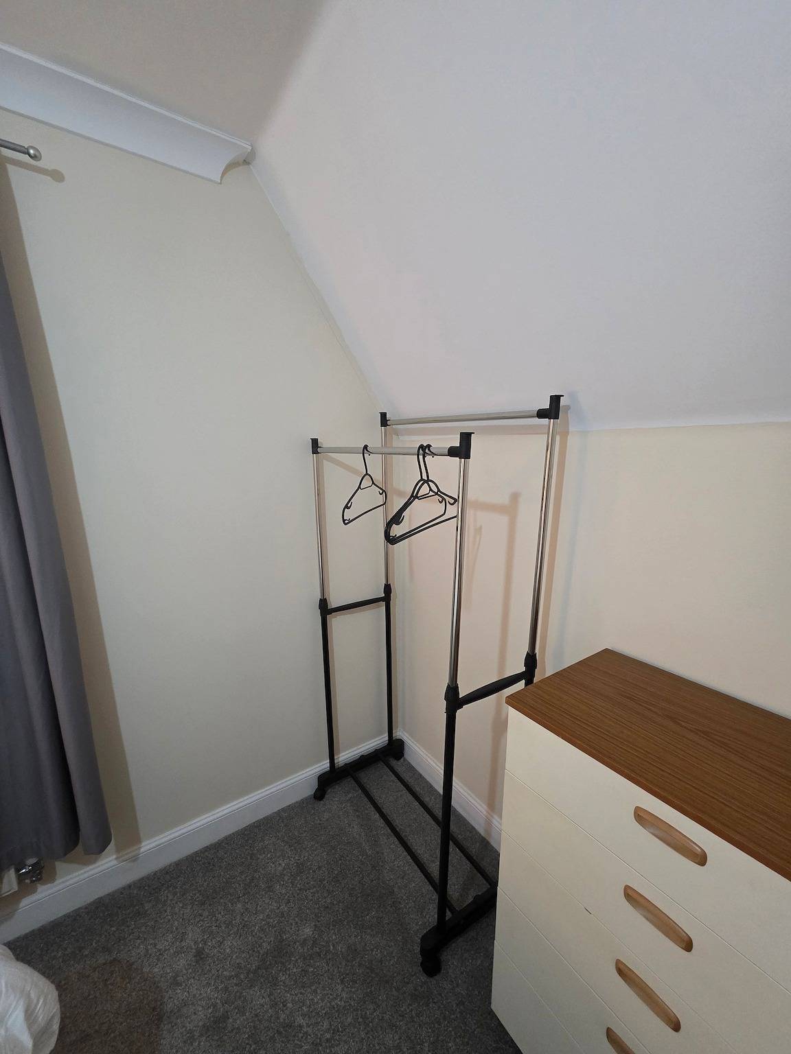 Chambre confortable dans une maison partagée avec parking et Wifi in Colchester, Essex