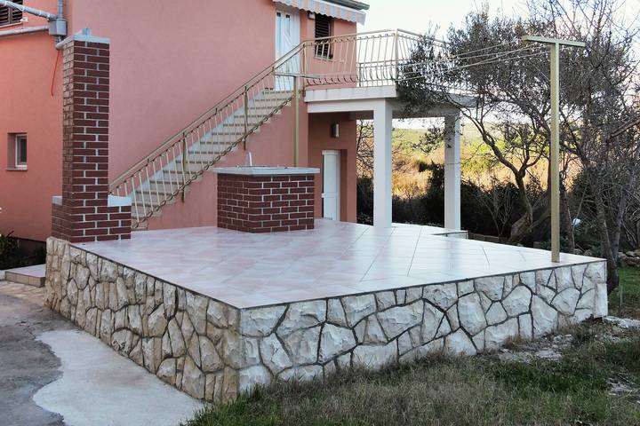 Apartament wakacyjny dla 4 osób, z balkon/ taras w Dugi Otok