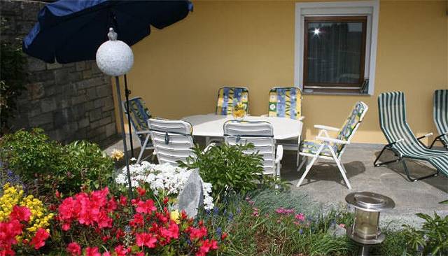 Gîte pour 5 personnes, avec Balcon et Balcon/Terrasse ainsi que Terrasse et Jardin à Wegscheid