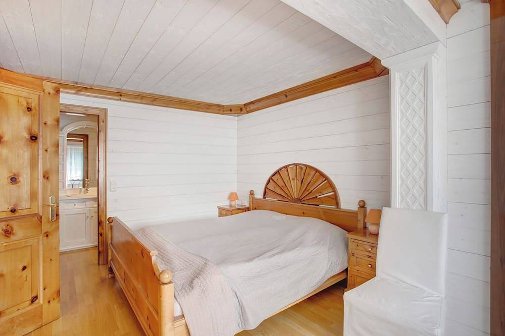 Appartamento intero, 1 minute from the golf course! 5 minutes from the lake and 5 minutes from the mountain! in Kitzbühel, Alpi di Kitzbühel