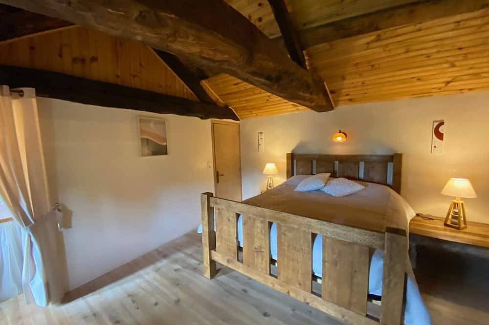 Maison de caractère dans un hameau proche des lacs du Lévezou / Villefranche in Ayssènes, Parc naturel régional des Grands Causses