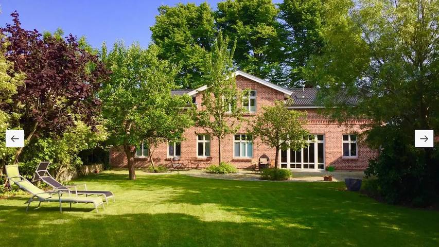 Ferienhaus für 15 Personen, mit Terrasse und Sauna sowie Garten, mit Haustier